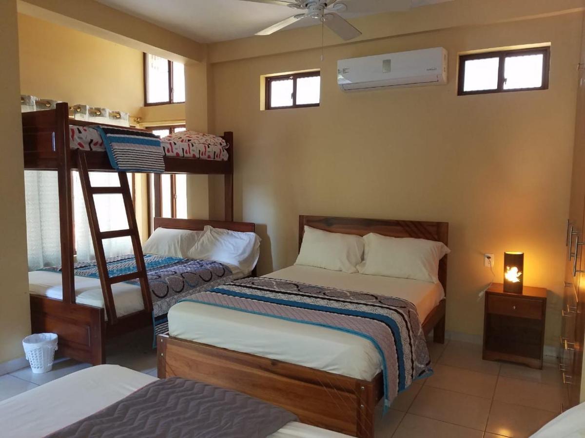 Hotel Soberao Esmeraldas 外观 照片